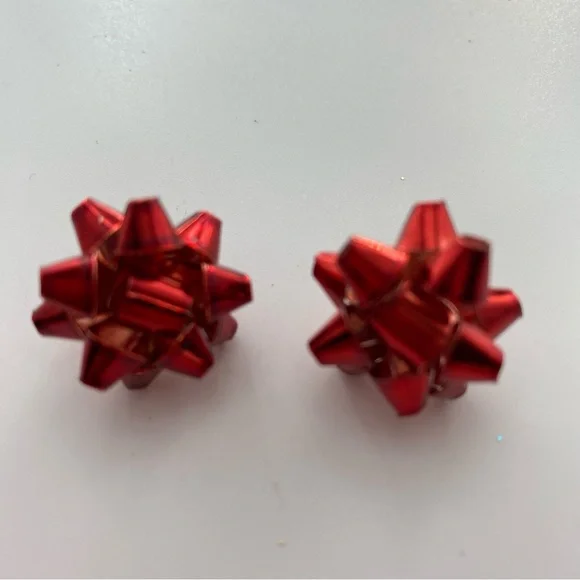Red Christmas Bow Earrings pierced post holiday festive - Picture 1 of 6